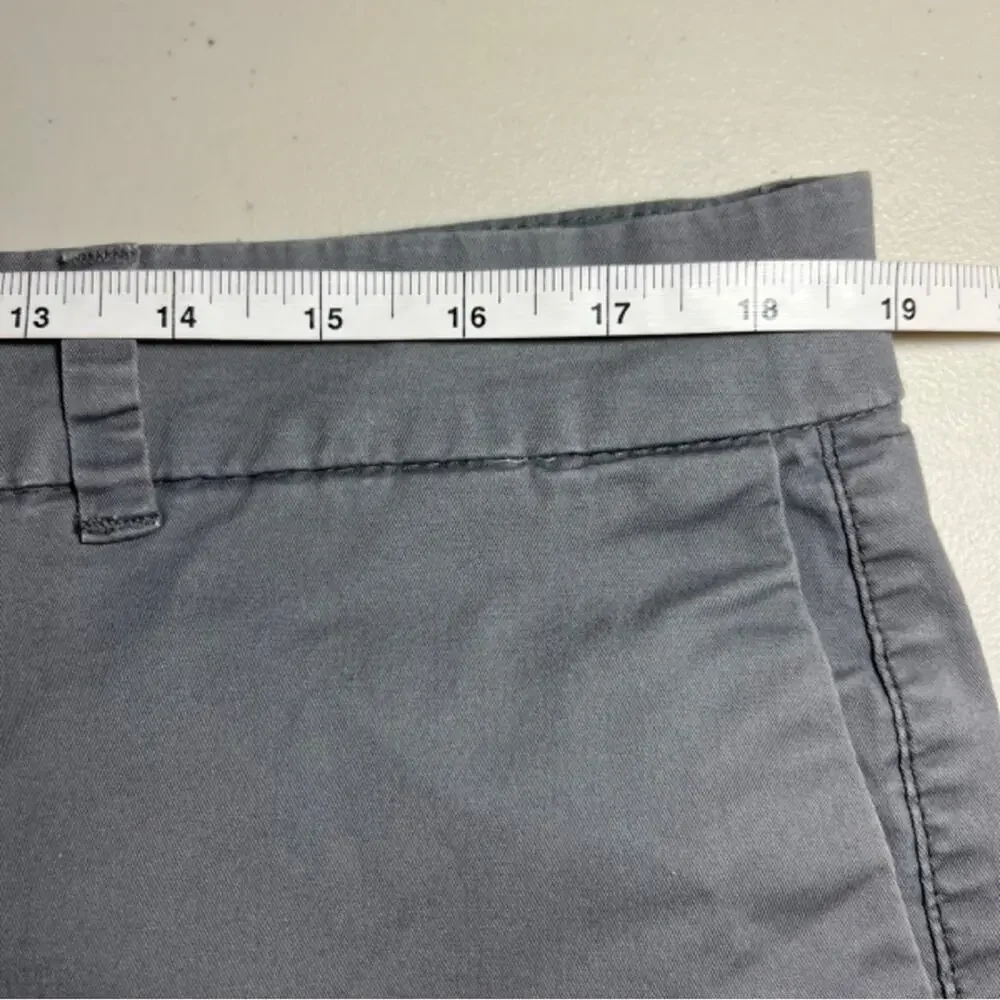 Old Navy Everyday Short, Gray, Size 14